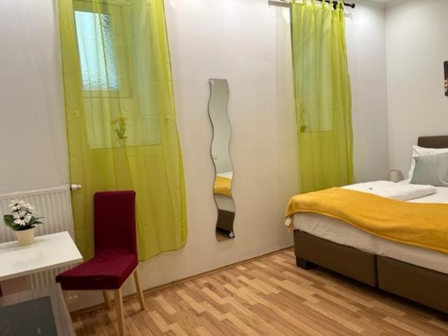 Grand Central Station Apartments I Contactless Check-In 비엔나 외부 사진
